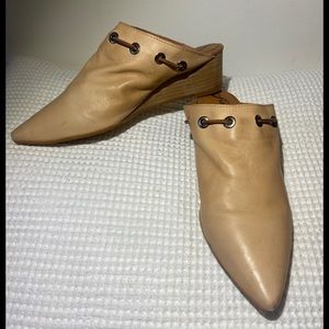 Free People 37 or 7 slides wedge genuine leather tan natural color